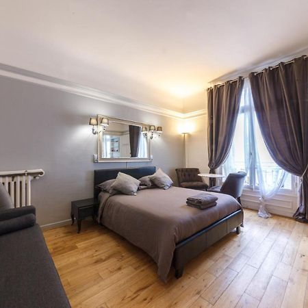 Ferienwohnung Private Studio - Avenue Des Champs-Elysees Paris Exterior foto
